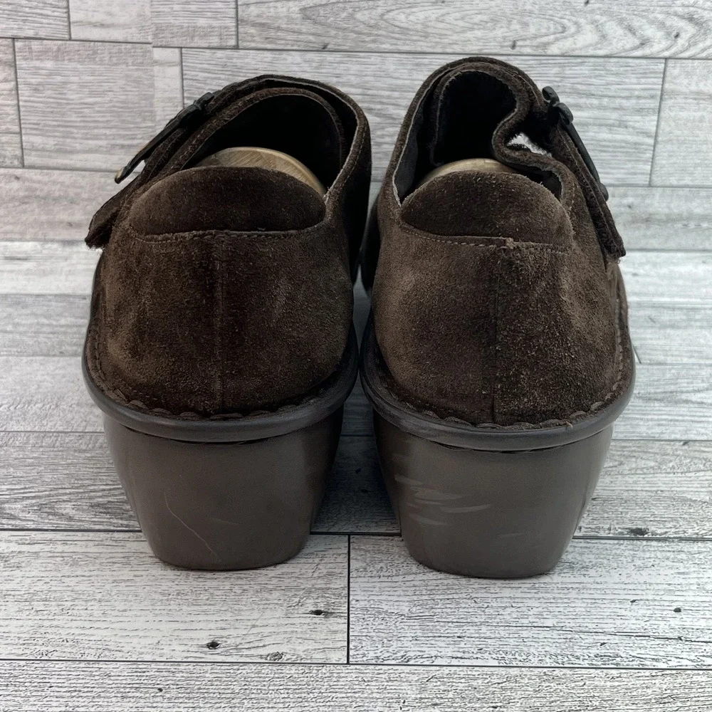 Naot shoes womens